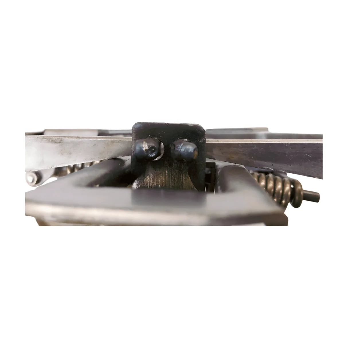 Bridger #5 Dogless Laminated Offset Traps