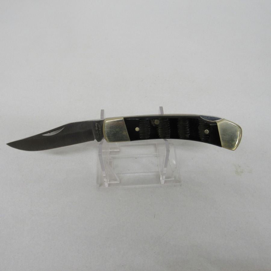 Used Schrade Uncle Henry "Bear Paw" LB7 Lock back folding pocketknife.