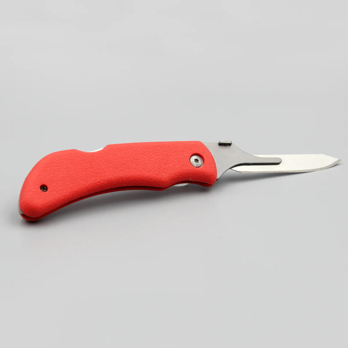 Wiebe Red Fox Skinning Folding  Knife With 24 Extra Blades