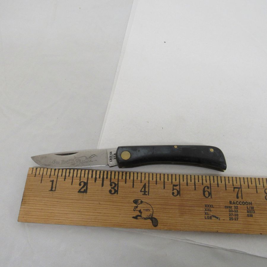 Used W.R. Case & Sons Cutlery Co. Sod Buster Jr. (Pattern 2137) with a smooth black synthetic handle.