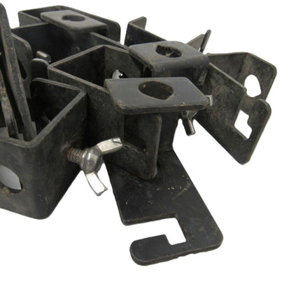 12 Hangman Brackets GENTLY USED Barkers Trapping Supplies